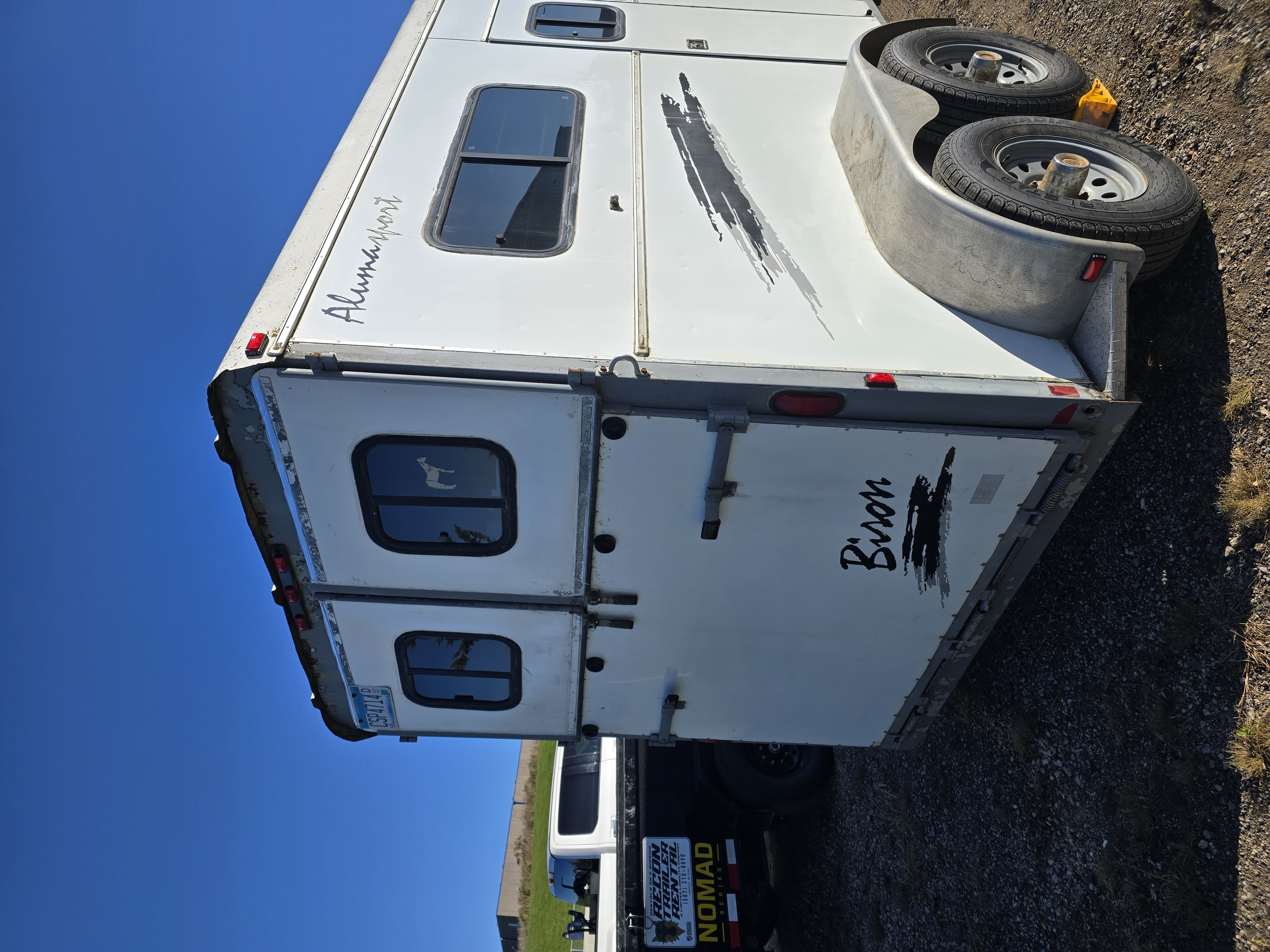 Bison Alumasport trailer rear view with secure horse loading access