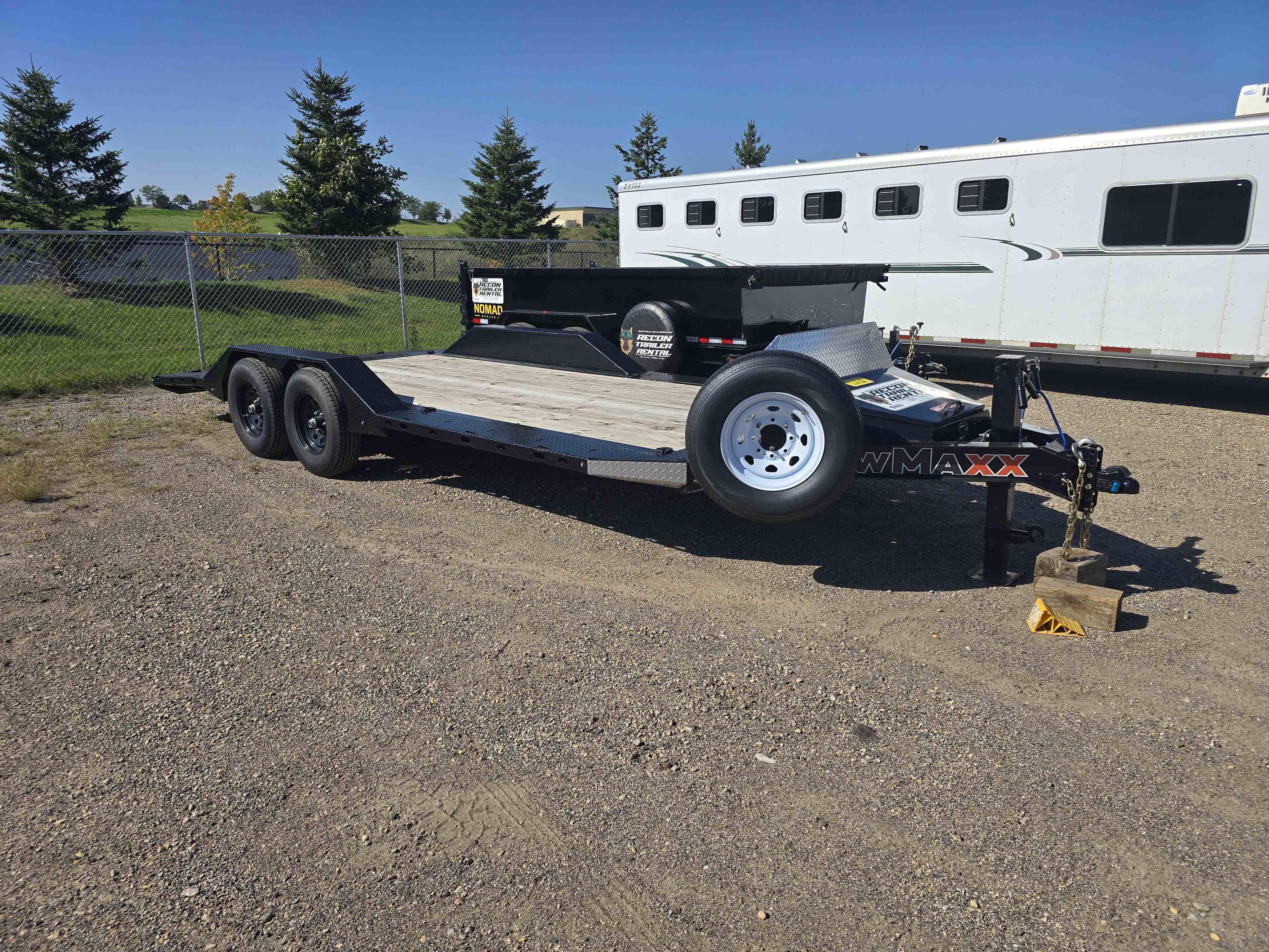 20' car hauler trailer rental - 102 inch wide car hauler for vehicles and equipment in Cannon Falls, MN