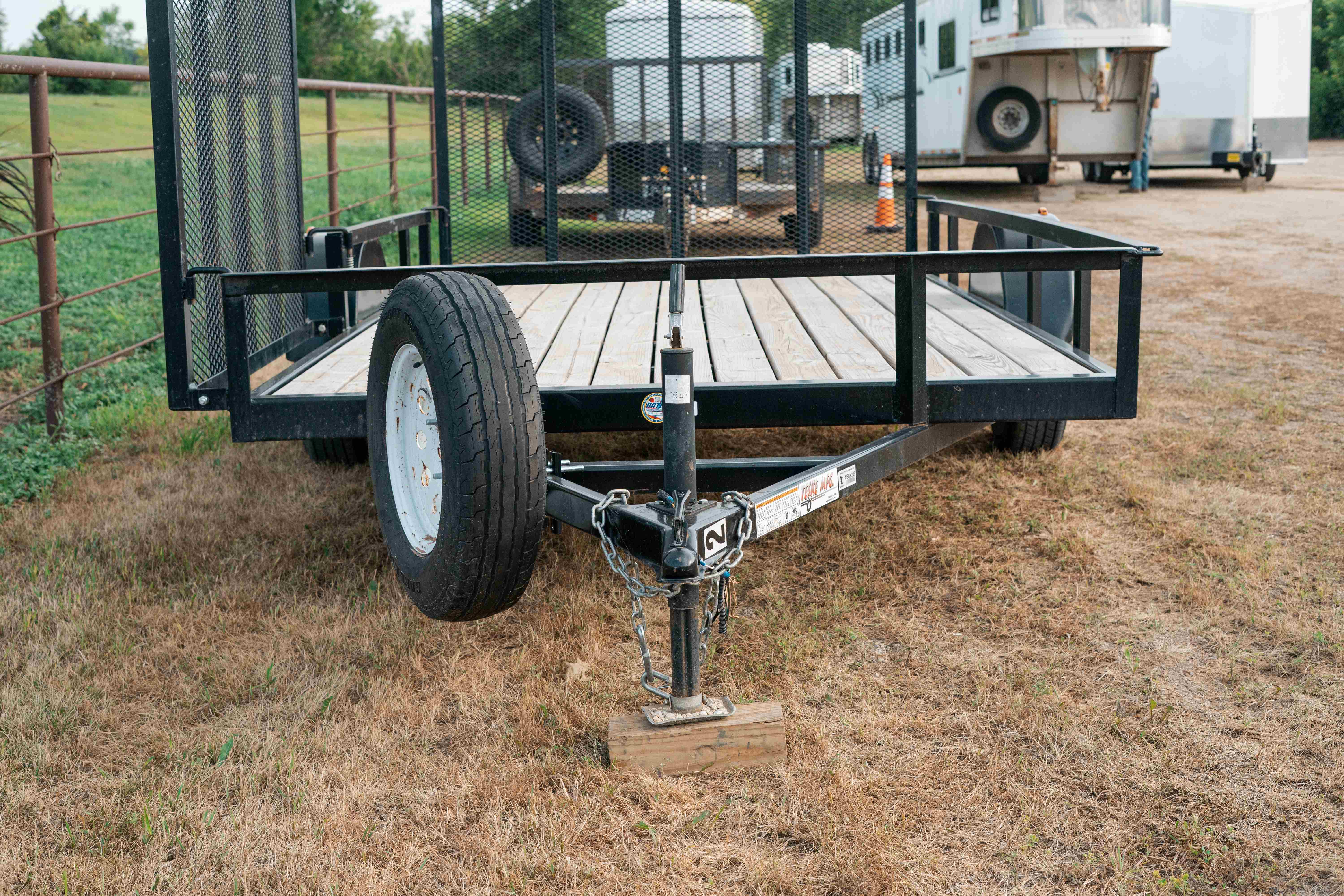 Teske trailer mesh side wall and deck